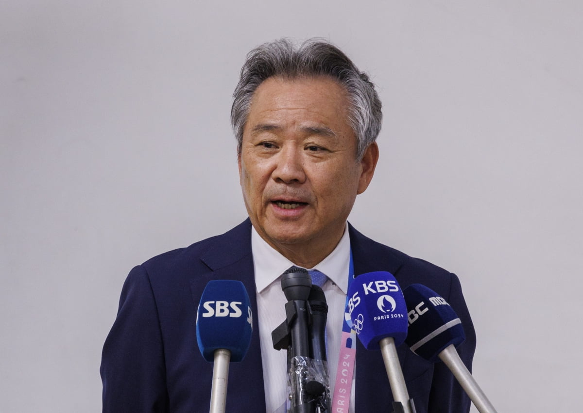 记者：尤文与什克达成口头协议，并且已经开始与巴黎谈判
