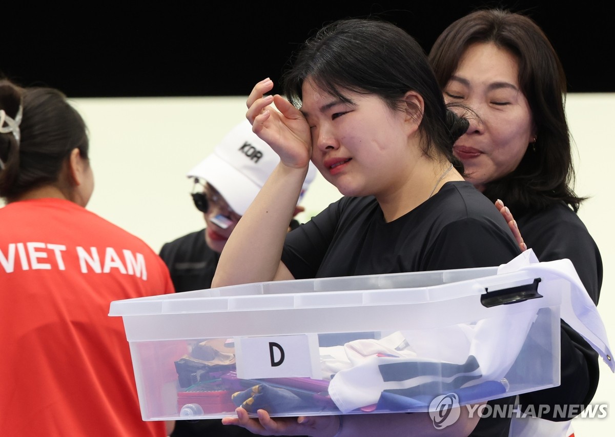阿森纳9月最佳球员候选：萨卡、加布里埃尔、拉亚、萨利巴