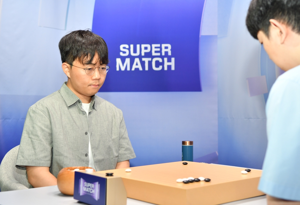 北京国安U19抵达欧塞尔，开启中法青少年体育交流活动