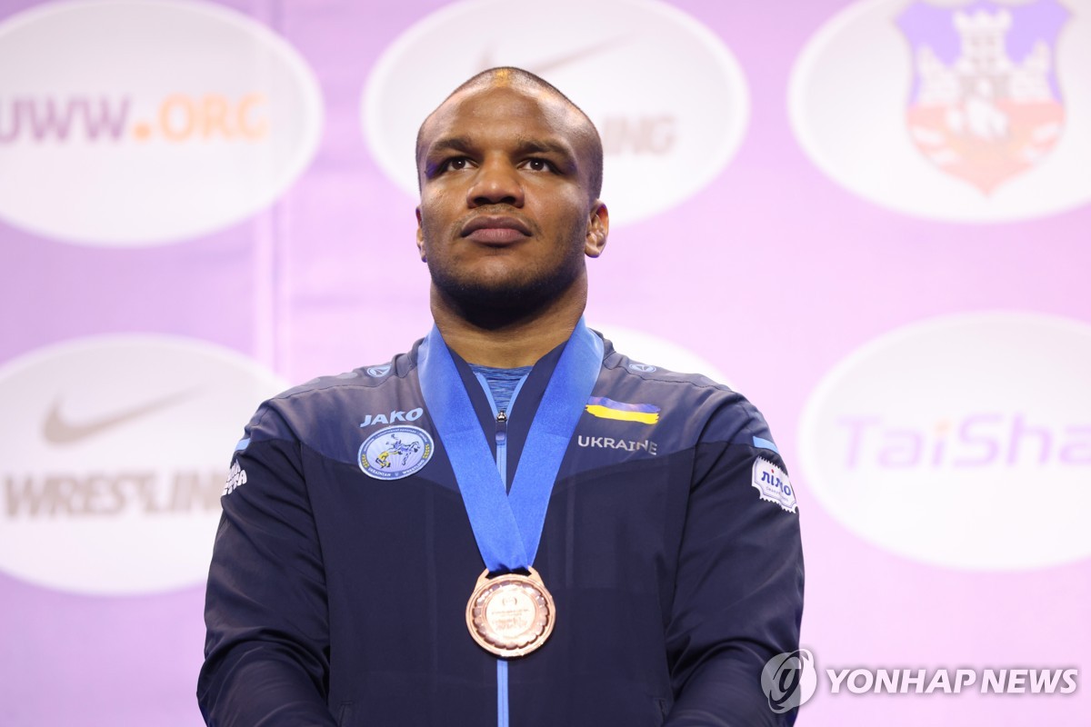 宁波一度领先18分！沃特斯&李添荣帮助上海轰出一波11-0反超比分